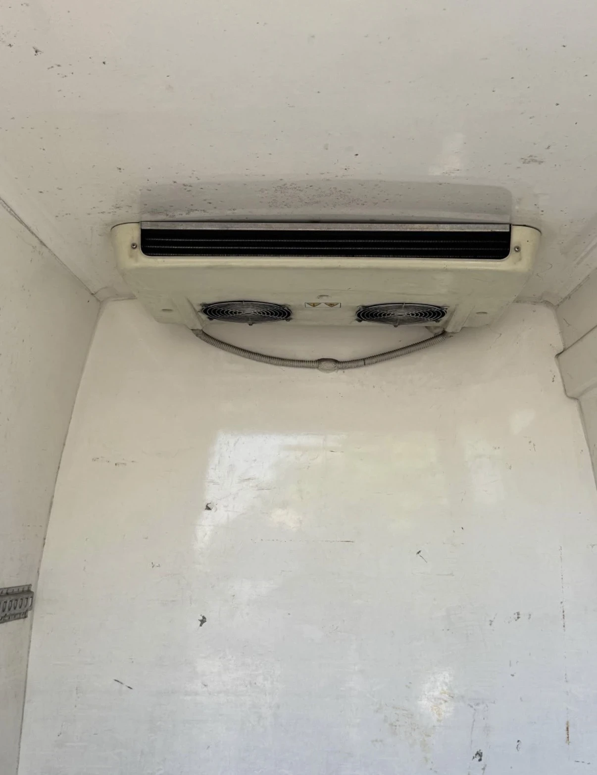 Mercedes-Benz Sprinter 208 Mercedes sprinter 208 , снимка 6 - Бусове и автобуси - 55164239