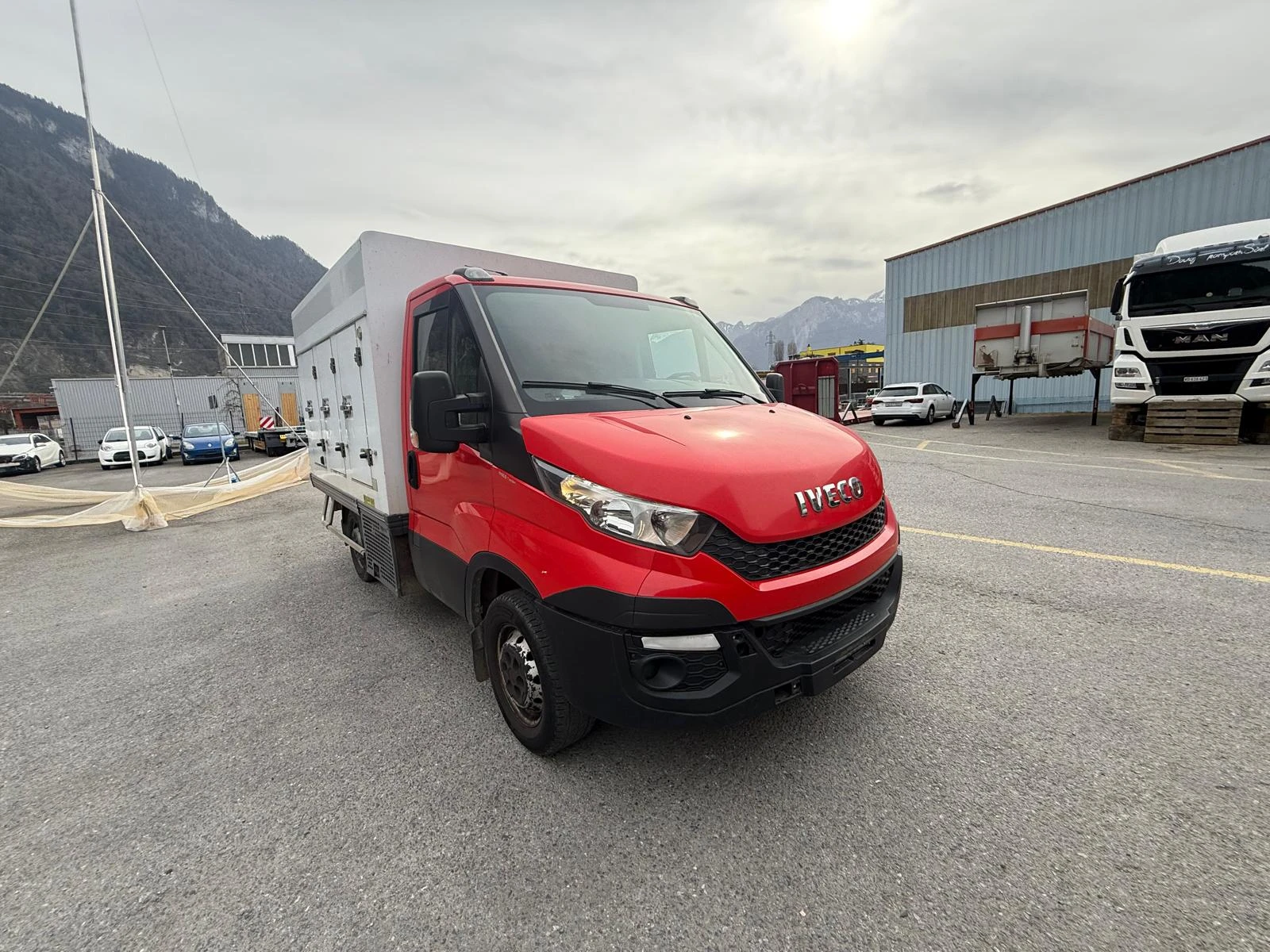 Iveco 35s15 ХЛАДИЛЕН ЗА СЛАДОЛЕД ВНОС ОТ ШВЕЙЦАРИЯ, снимка 3 - Бусове и автобуси - 55429363