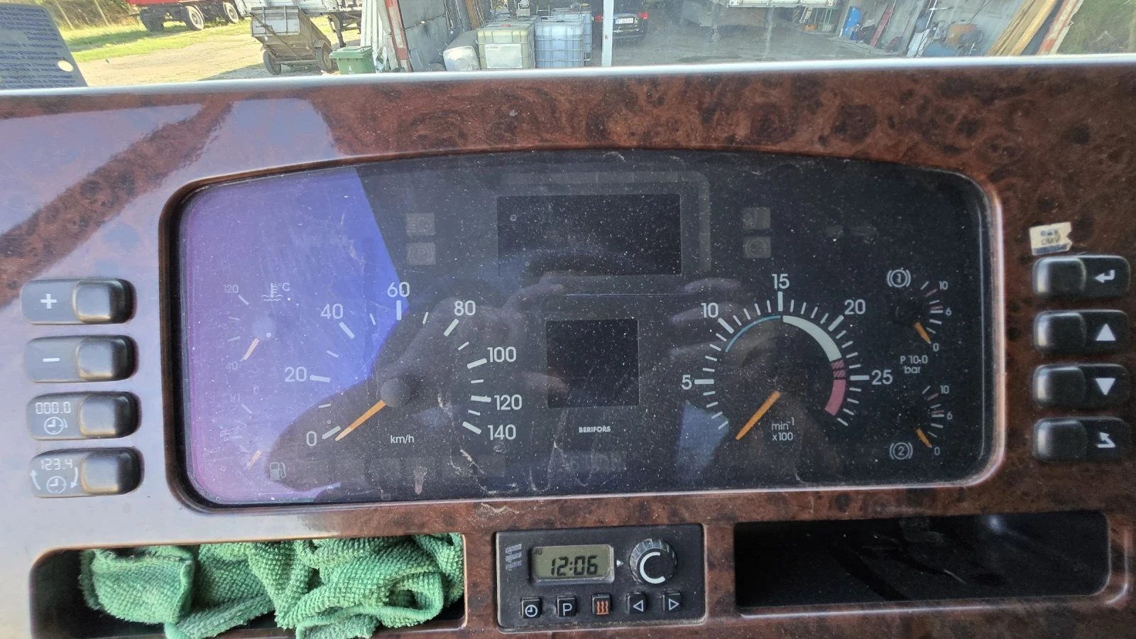 Mercedes-Benz Actros 1853 | Mobile.bg   13