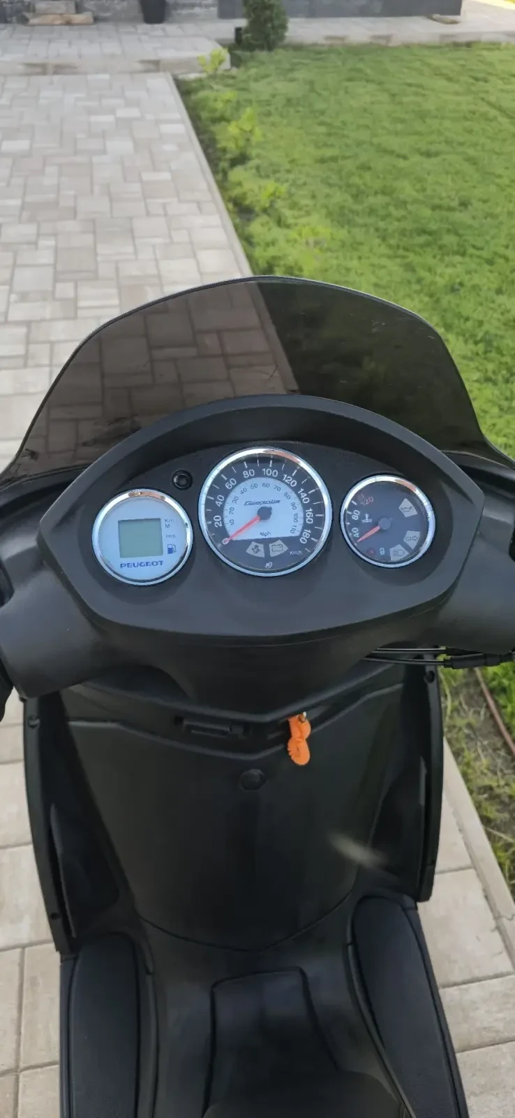 Peugeot Geopolis 400 cc ABS 2014г - изображение 10