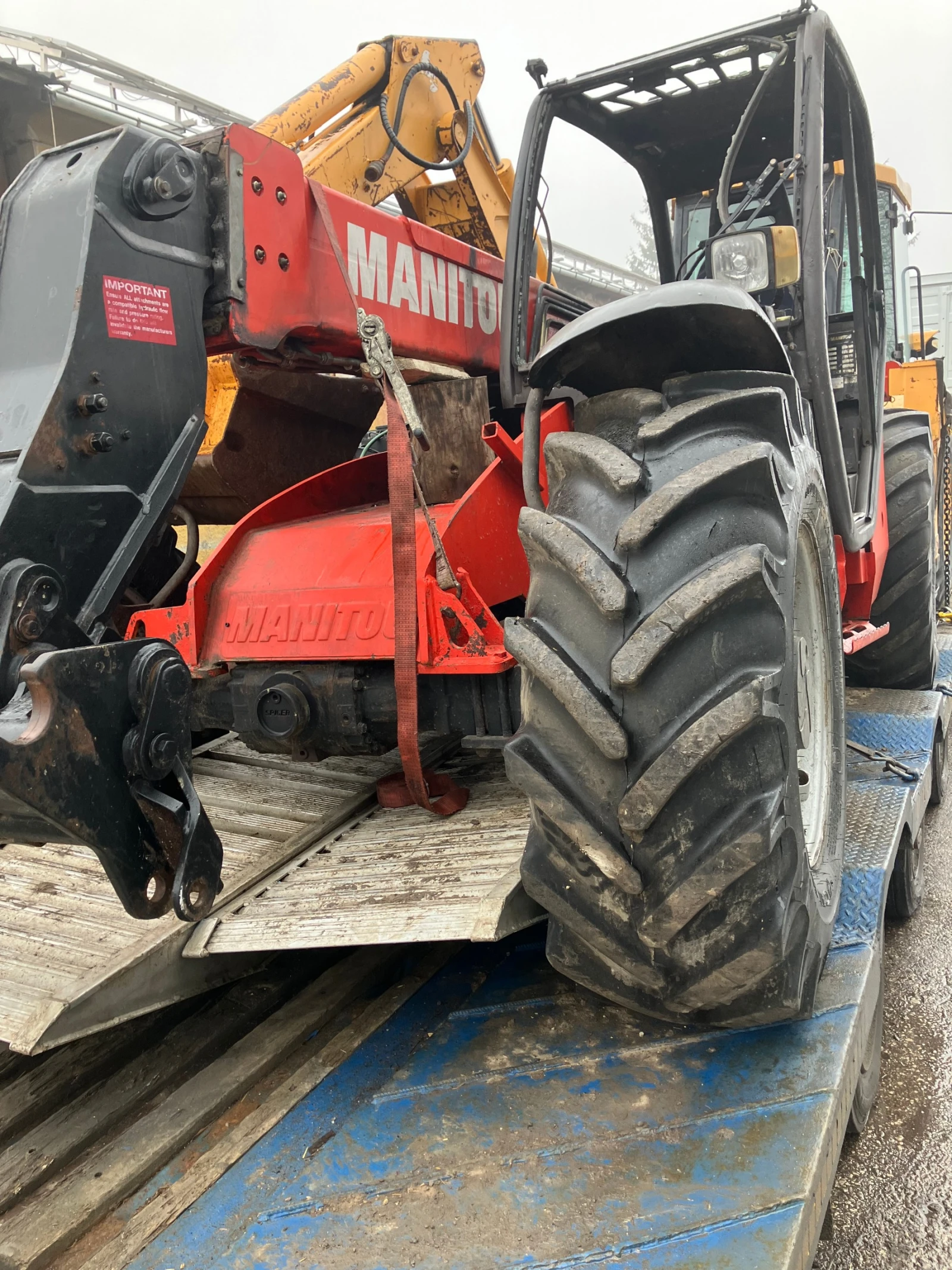 Телескопичен товарач Manitou