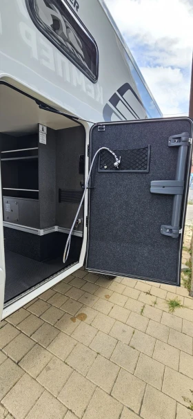 Кемпер HYMER / ERIBA 4X4 MERCEDES 3500 kg., снимка 15