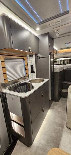 Кемпер HYMER / ERIBA 4X4 MERCEDES 3500 kg., снимка 10