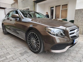 Mercedes-Benz E 220, снимка 3