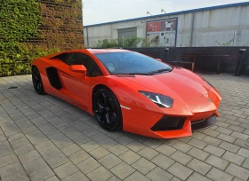 Lamborghini Aventador LP-700