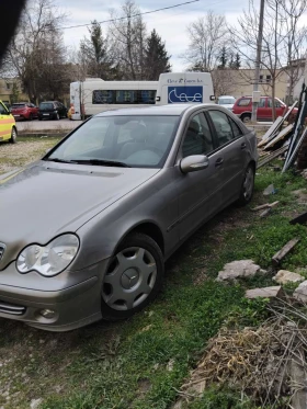 Mercedes-Benz C 200 автомат, снимка 2