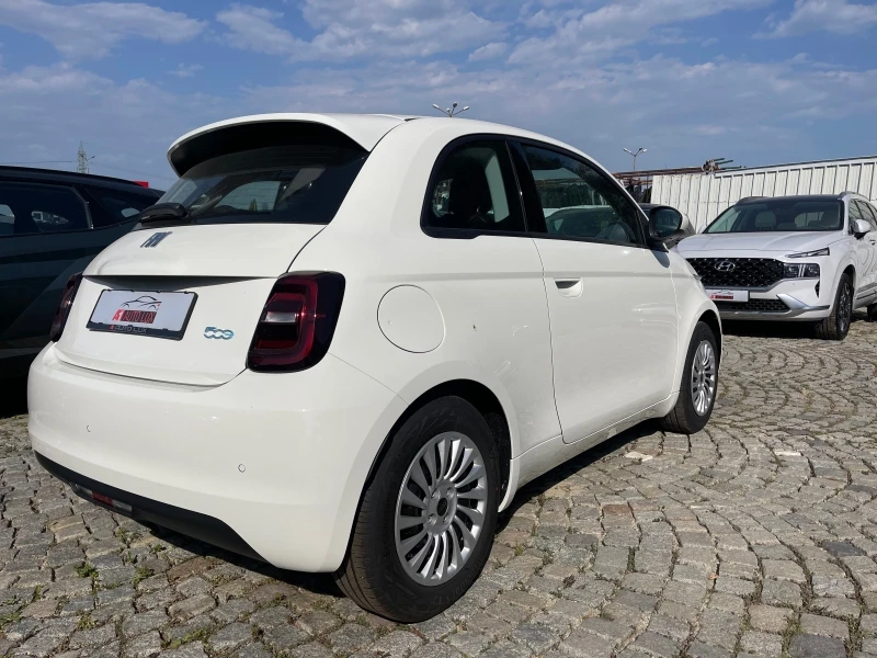 Fiat 500 E ICON/НОВ/42kWh, снимка 5 - Автомобили и джипове - 37478619