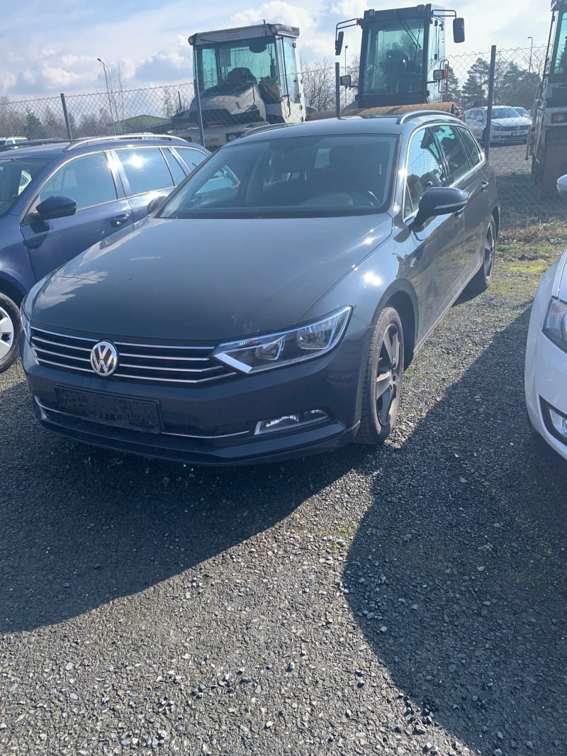 VW Passat, снимка 1 - Автомобили и джипове - 47595363