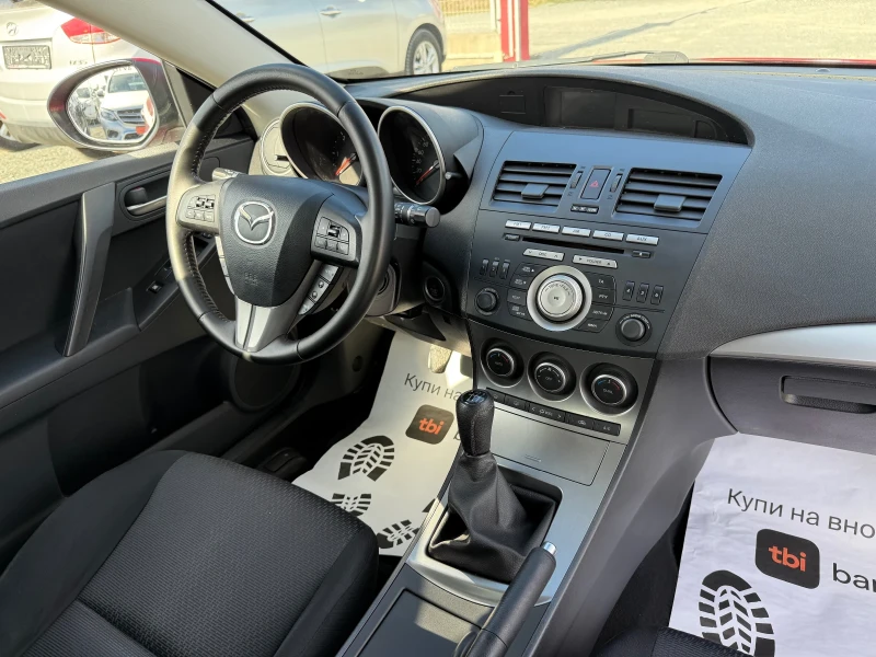 Mazda 3 (KATO НОВА), снимка 16 - Автомобили и джипове - 47726311