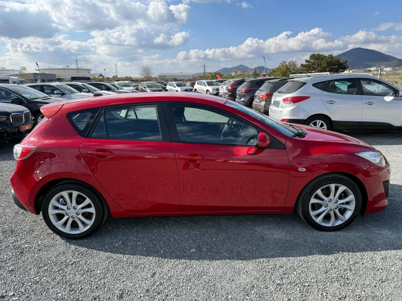 Mazda 3 (KATO НОВА), снимка 4 - Автомобили и джипове - 47726311