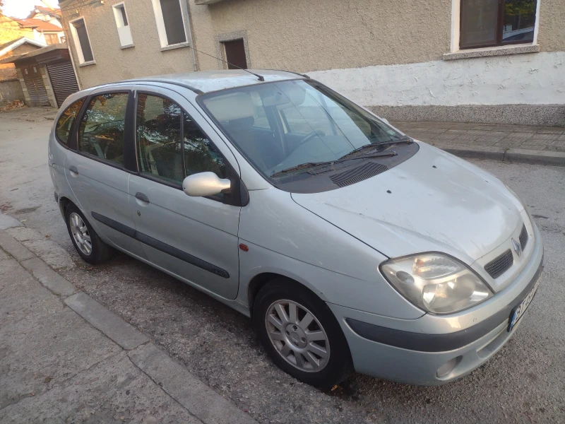 Renault Scenic, снимка 3 - Автомобили и джипове - 47906898