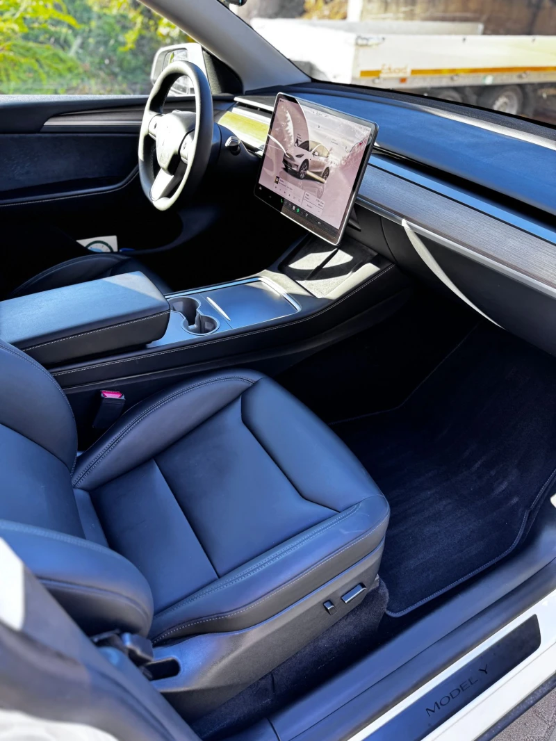 Tesla Model Y Long Range AWD + Acceleration Boost , снимка 12 - Автомобили и джипове - 51599621