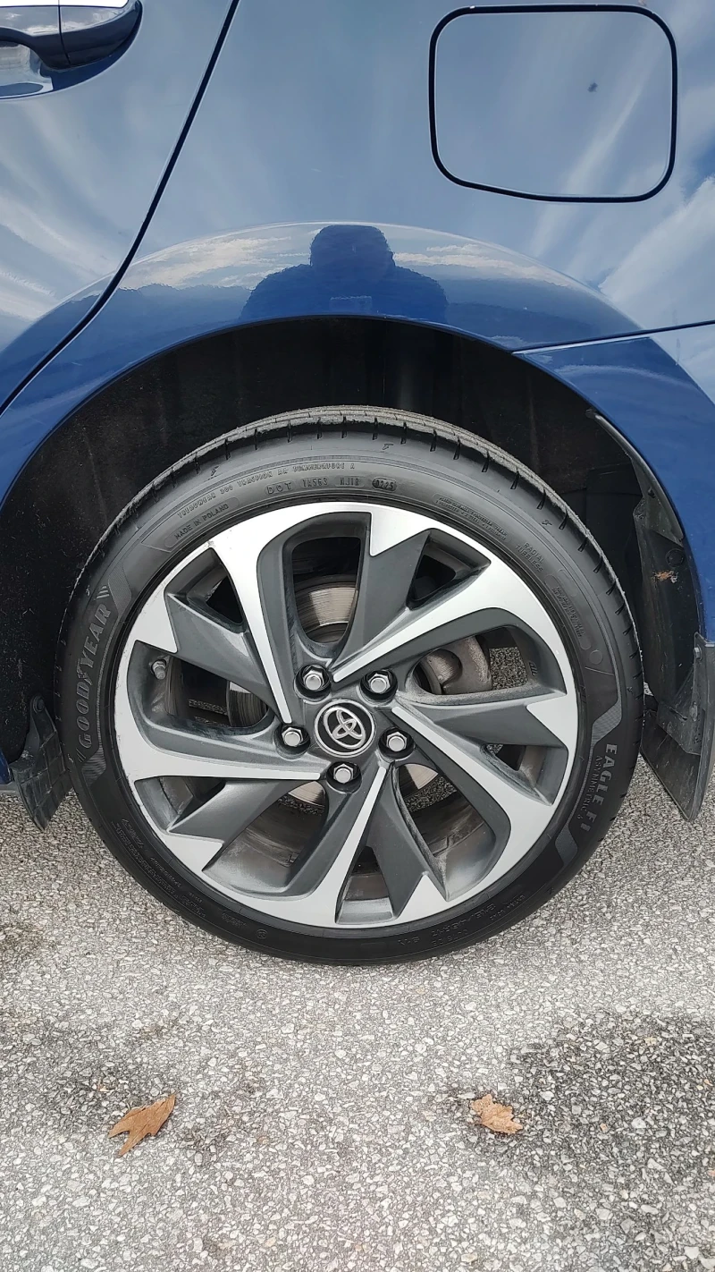 Toyota Corolla Anniversary(Лимитирано специално ниво), снимка 8 - Автомобили и джипове - 52658498