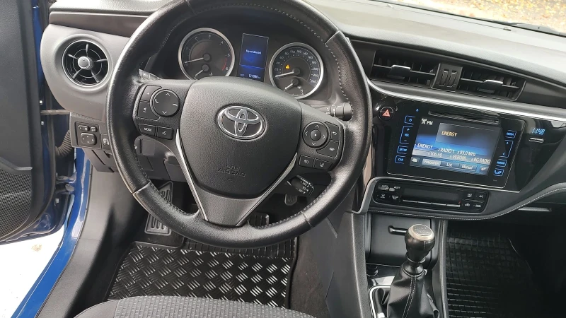 Toyota Corolla Anniversary(Лимитирано специално ниво), снимка 9 - Автомобили и джипове - 52658498