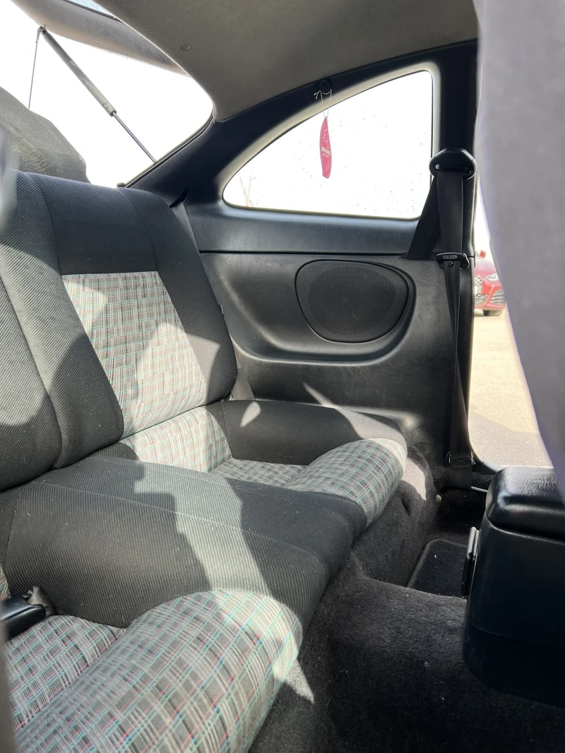 Toyota Celica, снимка 15 - Автомобили и джипове - 52460125