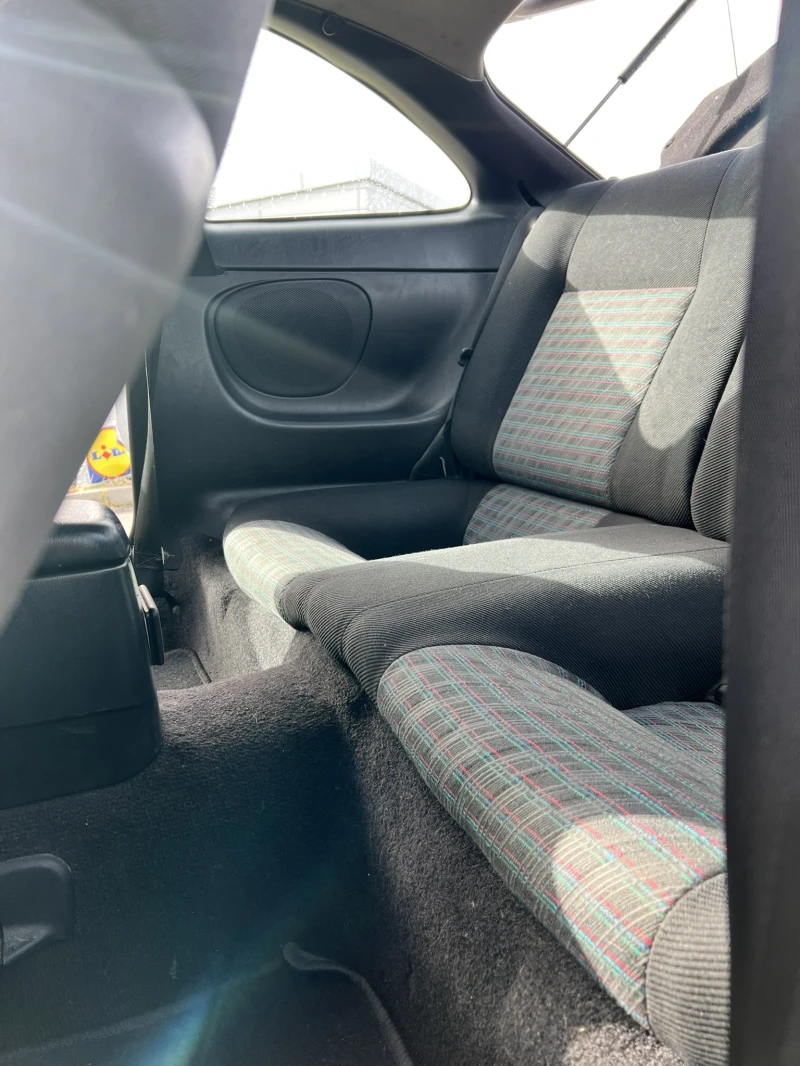 Toyota Celica, снимка 14 - Автомобили и джипове - 52460125