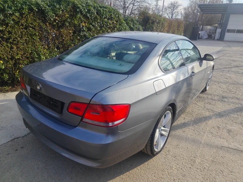 BMW 320 d AUTOMAT 2010g, снимка 3 - Автомобили и джипове - 52831427