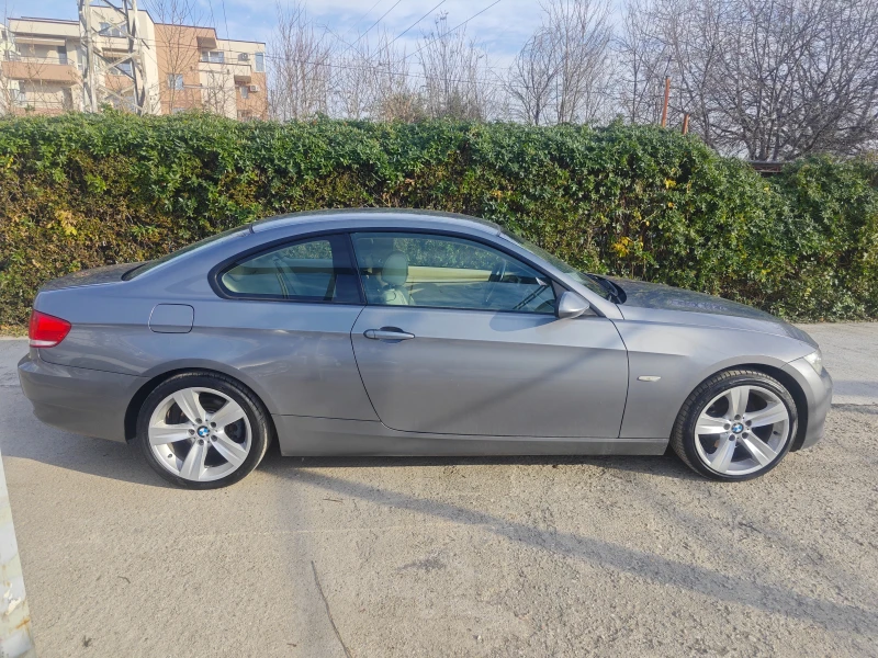 BMW 320 d AUTOMAT 2010g, снимка 2 - Автомобили и джипове - 52831427