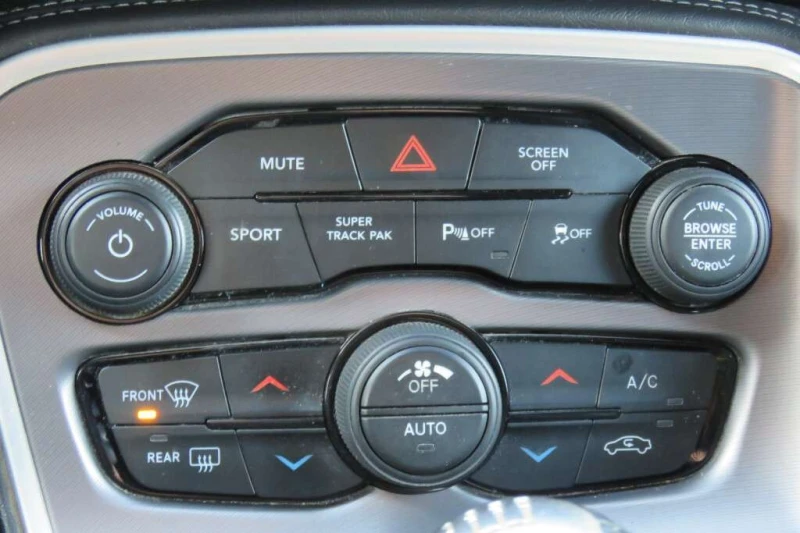 Dodge Challenger * R/T * CARFAX * БЕЗ ПЪРВОНАЧАЛНА ВНОСКА, снимка 13 - Автомобили и джипове - 53102780