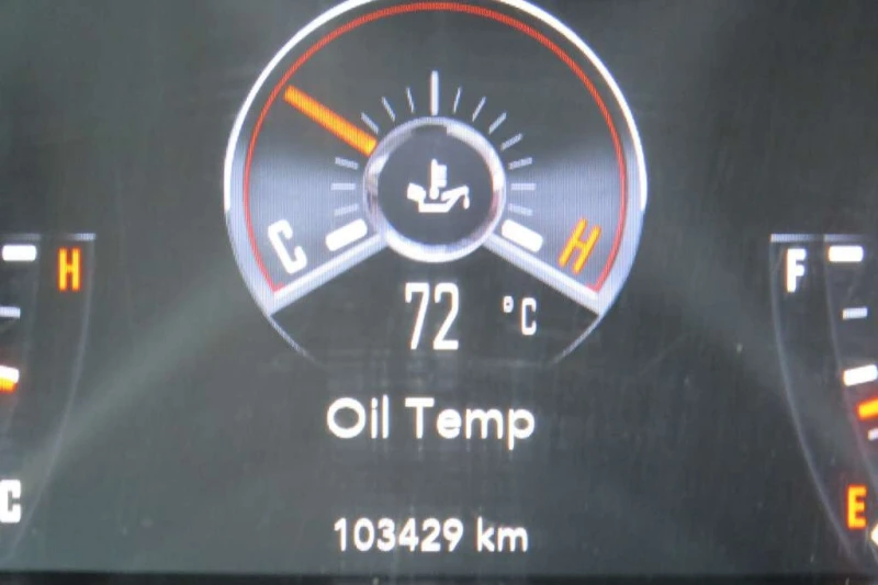 Dodge Challenger * R/T * CARFAX * БЕЗ ПЪРВОНАЧАЛНА ВНОСКА, снимка 10 - Автомобили и джипове - 53102780