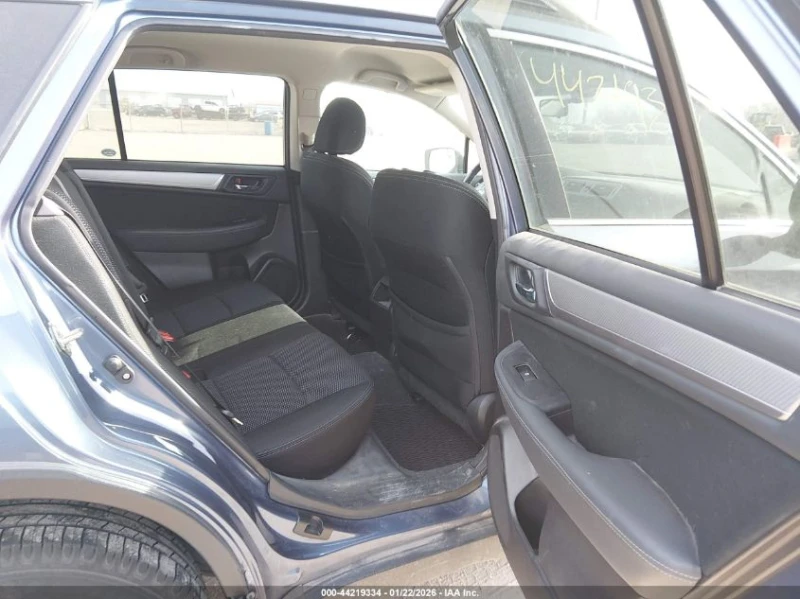 Subaru Outback 2.5l 2.5I Premium, снимка 8 - Автомобили и джипове - 53235384