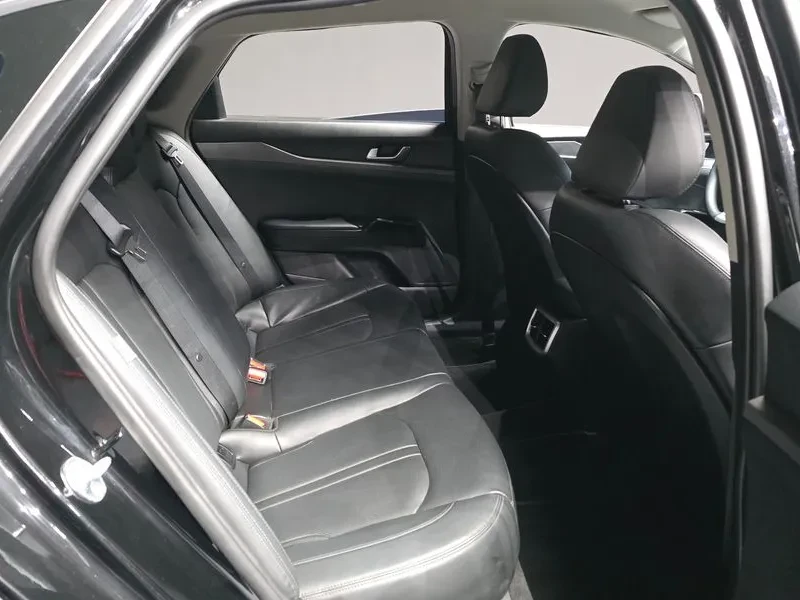 Kia K5 2.0, снимка 12 - Автомобили и джипове - 54263592