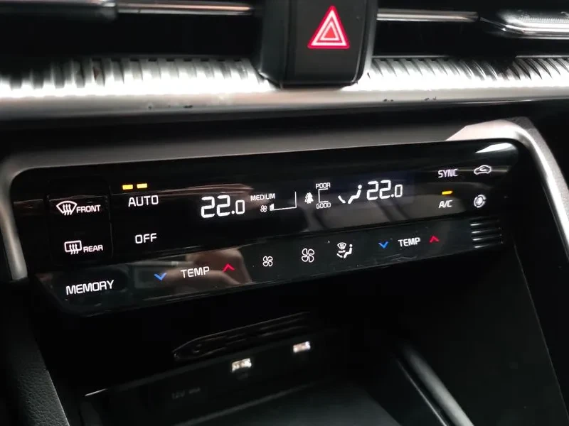 Kia K5 2.0, снимка 16 - Автомобили и джипове - 54263592