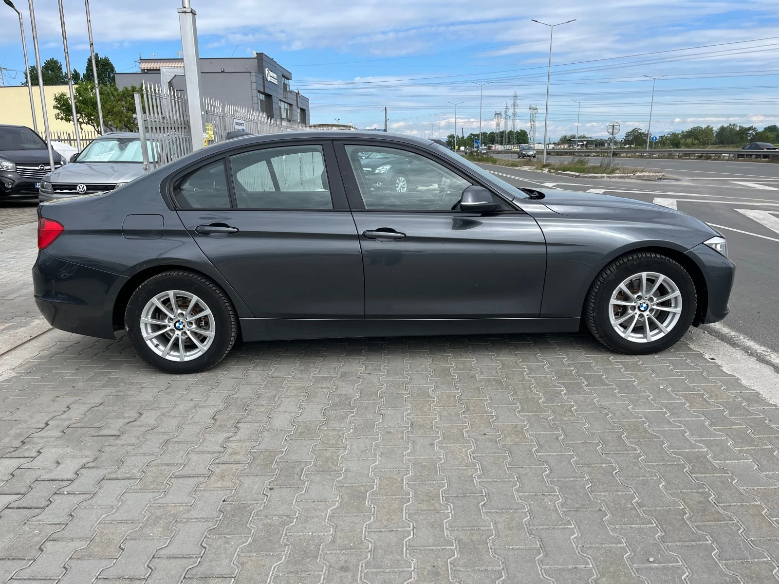 BMW 318 D 143 k.c - изображение 4