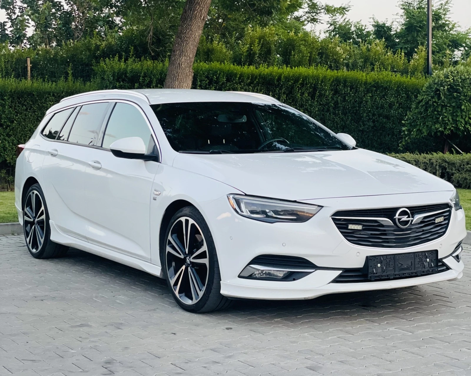 Opel Insignia OPC Line/Печка/CarPlay/Matrix/Distronic/AT8/Full - изображение 2