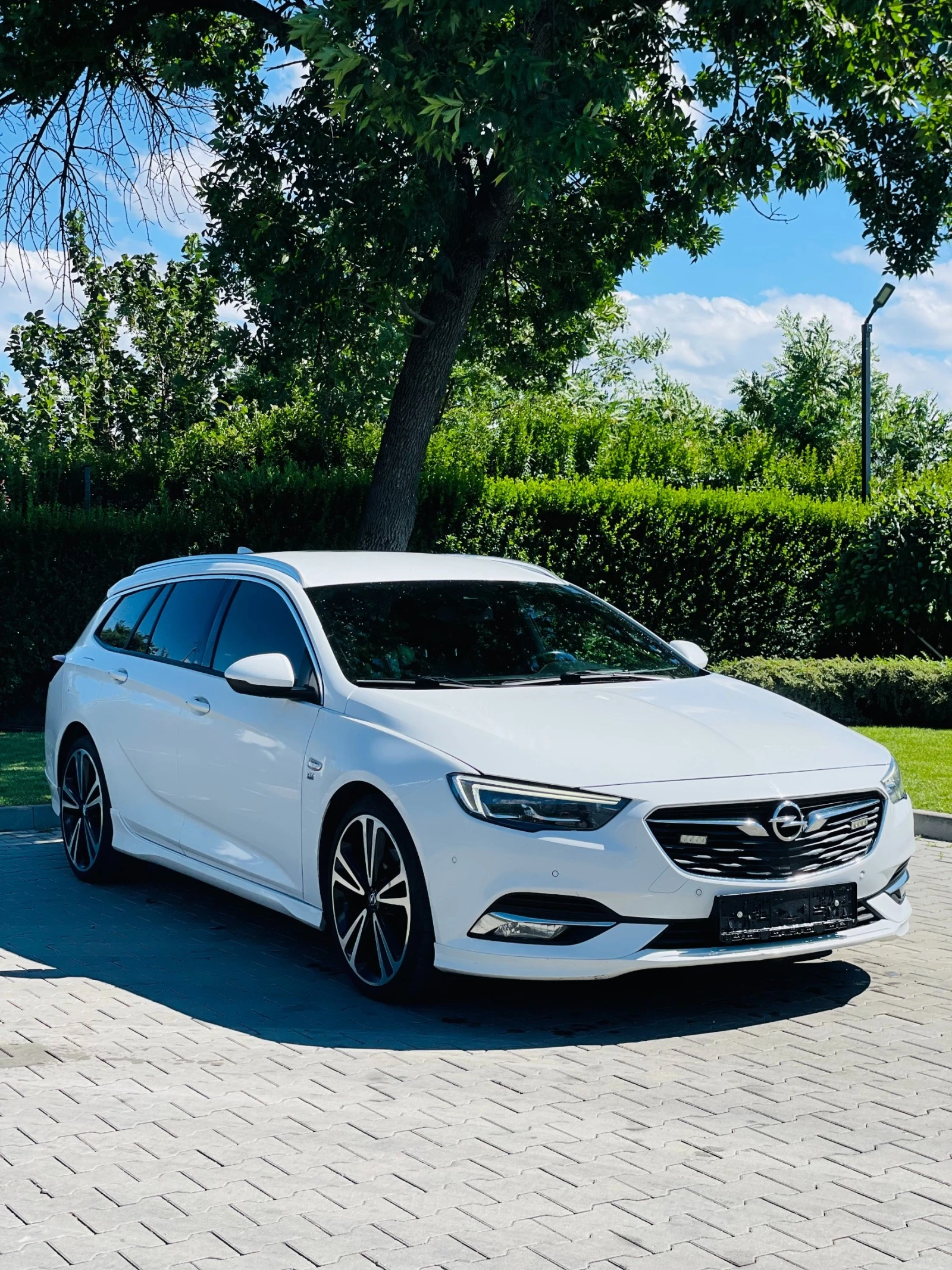 Opel Insignia OPC Line/Печка/CarPlay/Matrix/Distronic/AT8/Full - изображение 8