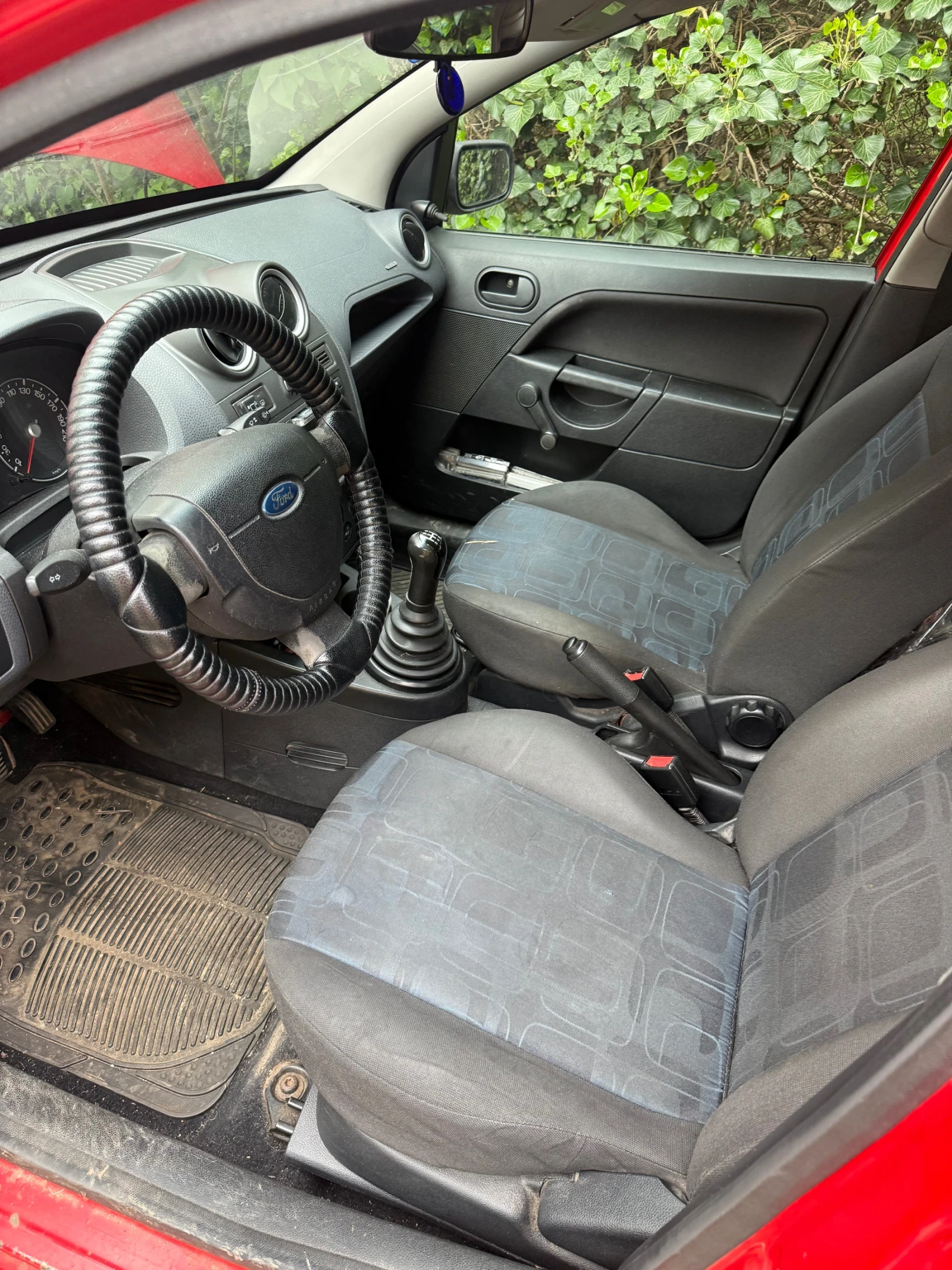 Ford Fiesta  - изображение 7