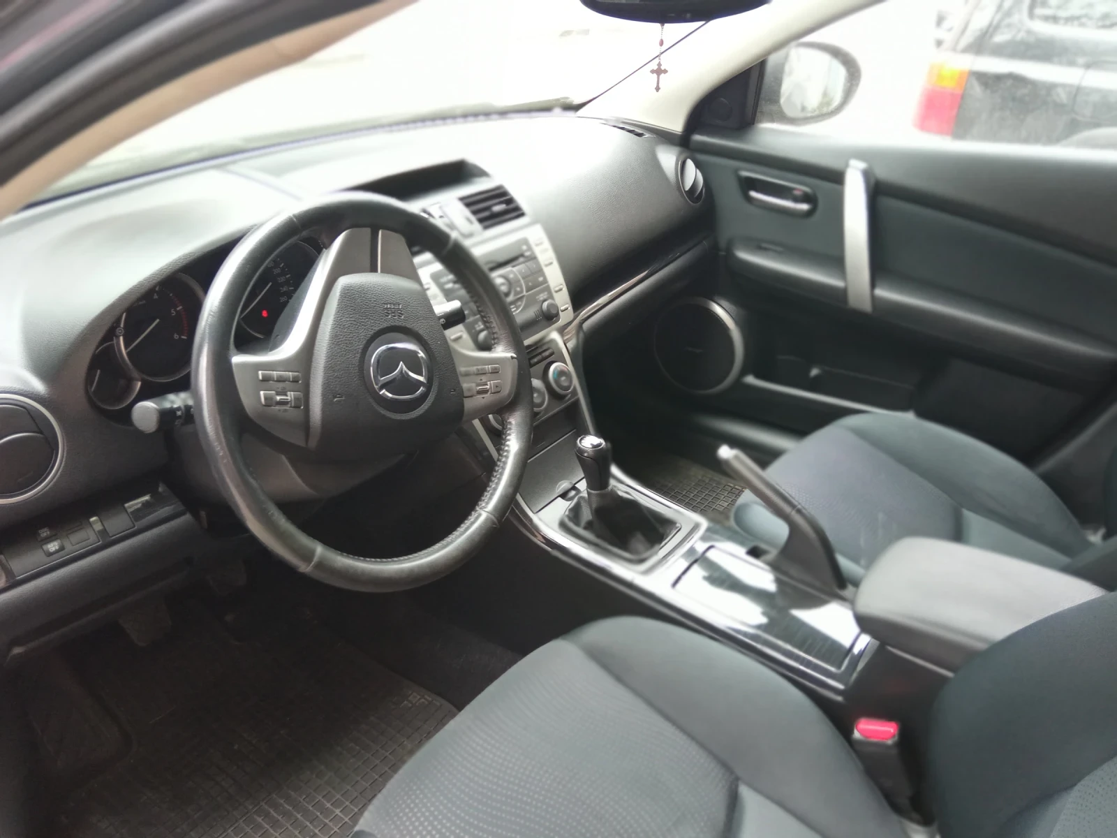 Mazda 6 2.2 d, снимка 11 - Автомобили и джипове - 53810134