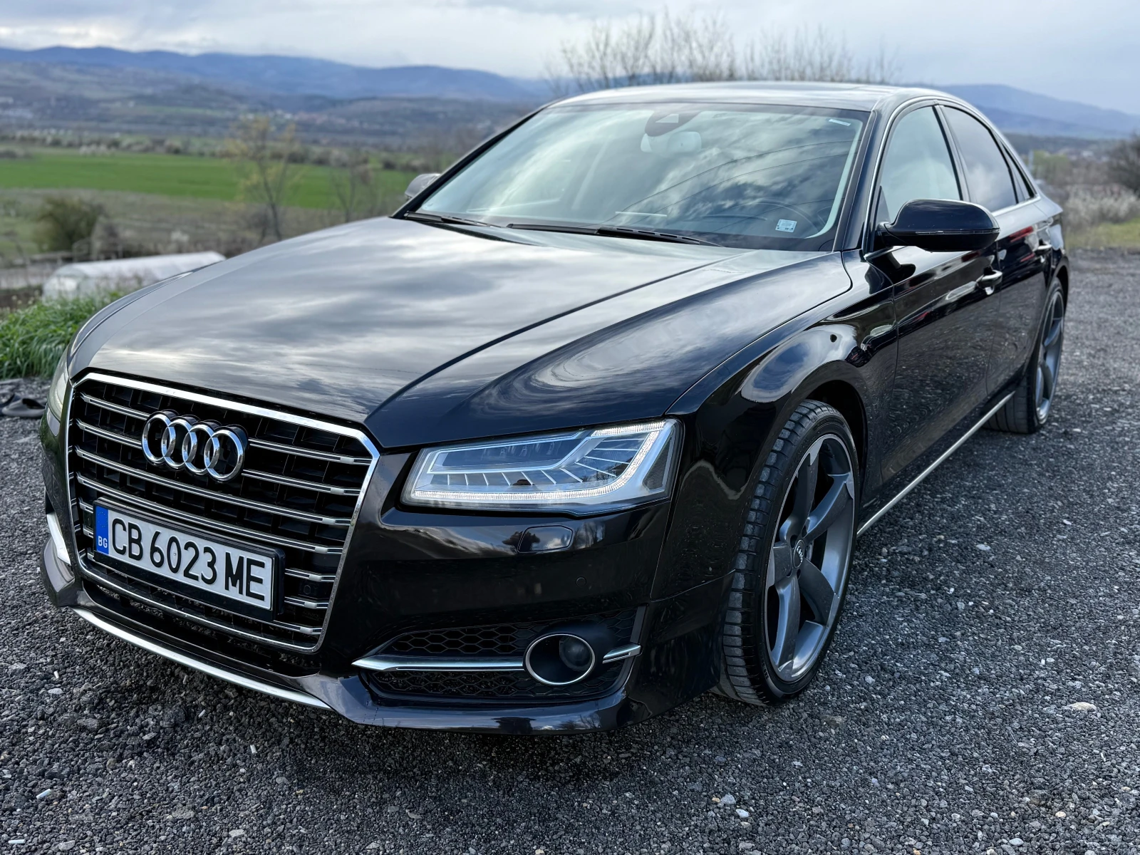 Audi A8 4.0tfsi matrix full, снимка 2 - Автомобили и джипове - 54460596