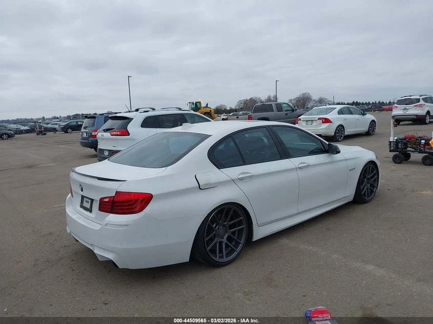 BMW 535 2015 BMW 535I XDRIVE, снимка 9 - Автомобили и джипове - 54481627