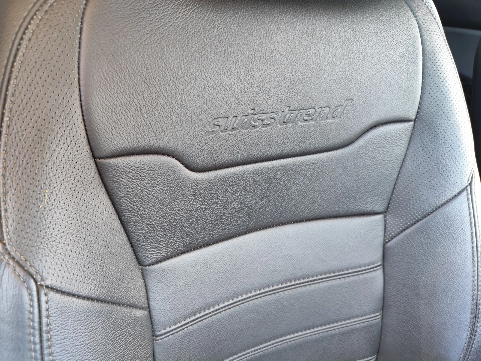 Toyota Yaris 1.33 SwissTrend Швейцария, снимка 15 - Автомобили и джипове - 54934283