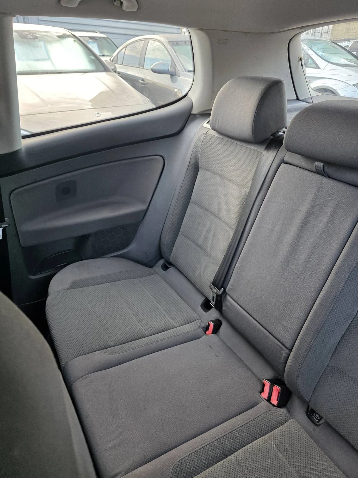 VW Golf 1.6 Бензин 🔝, снимка 7 - Автомобили и джипове - 55013049