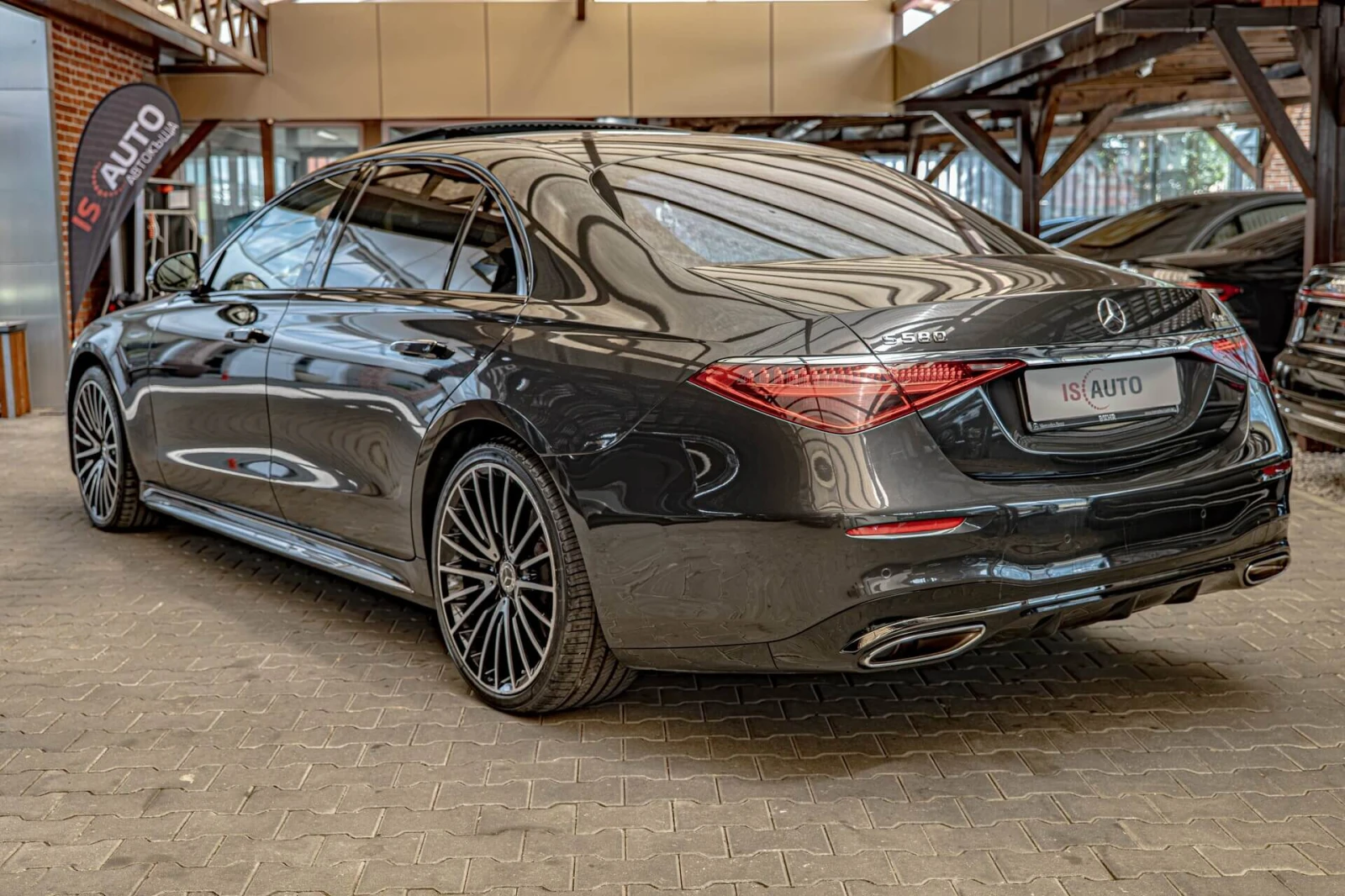 Mercedes-Benz S 580 AMG/Long/4M/RSE/HuD/Пано./Dist./Burm./Алкантар/Кам, снимка 5 - Автомобили и джипове - 55245525