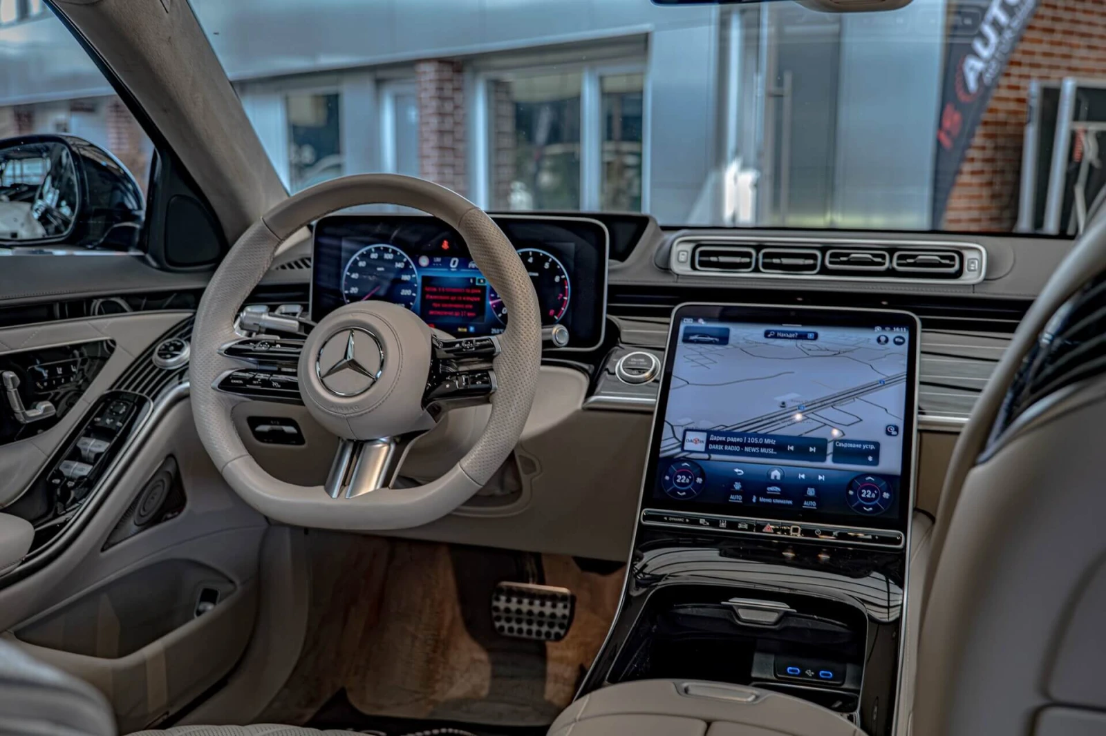 Mercedes-Benz S 580 AMG/Long/4M/RSE/HuD/Пано./Dist./Burm./Алкантар/Кам, снимка 11 - Автомобили и джипове - 55245525