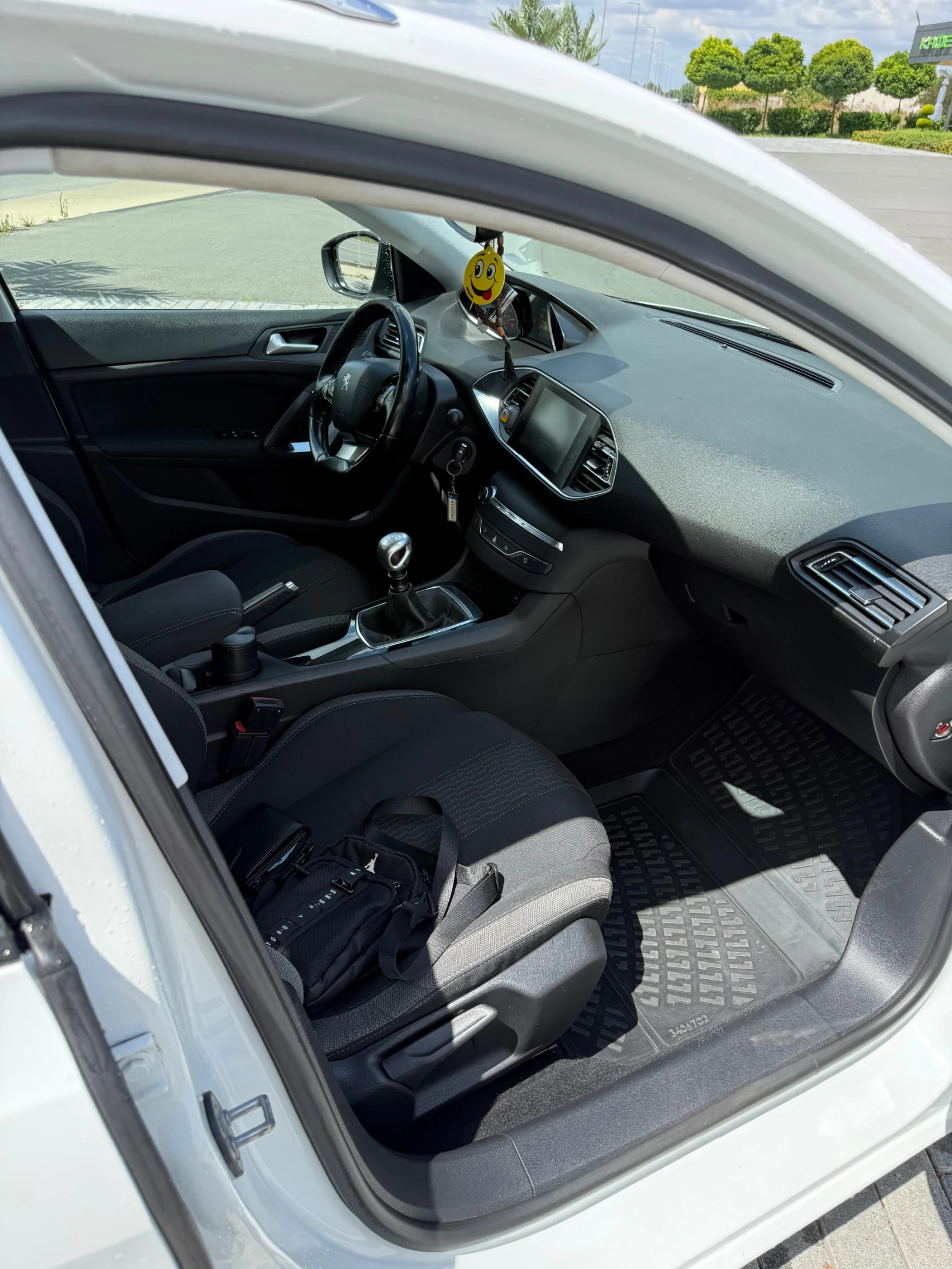 Peugeot 308, снимка 14 - Автомобили и джипове - 55391344