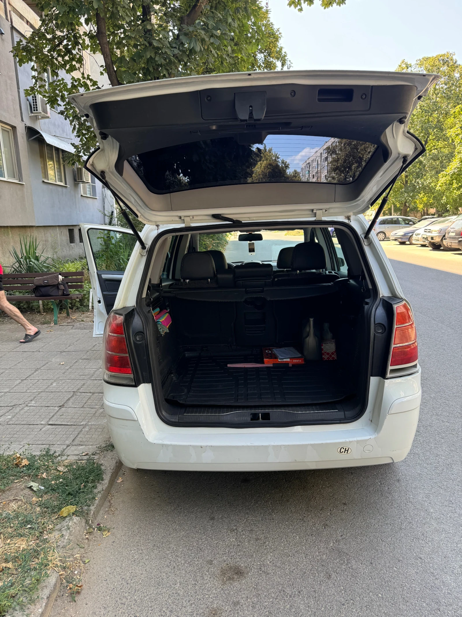 Opel Zafira, снимка 5 - Автомобили и джипове - 56148800