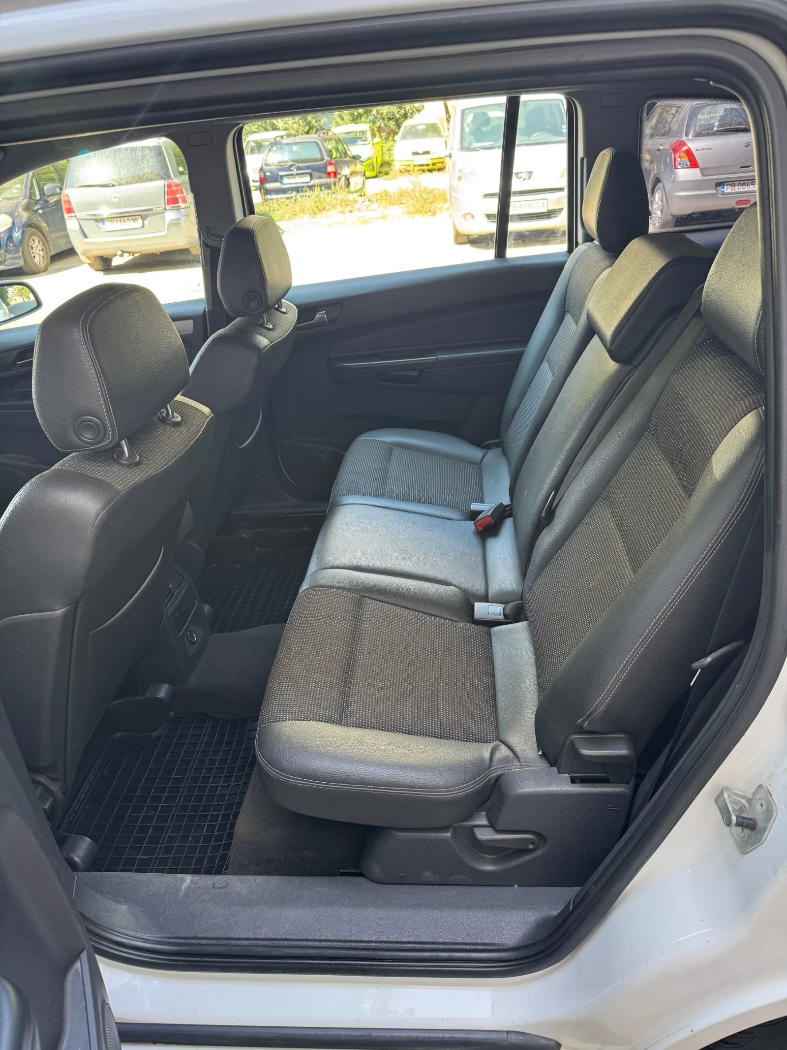 Opel Zafira, снимка 3 - Автомобили и джипове - 56148800