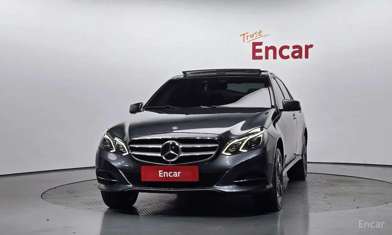 Mercedes-Benz E 400 4MATIC * 360 КАМЕРА * FACELIFT * ОБДУХВАНЕ * , снимка 3 - Автомобили и джипове - 56223359