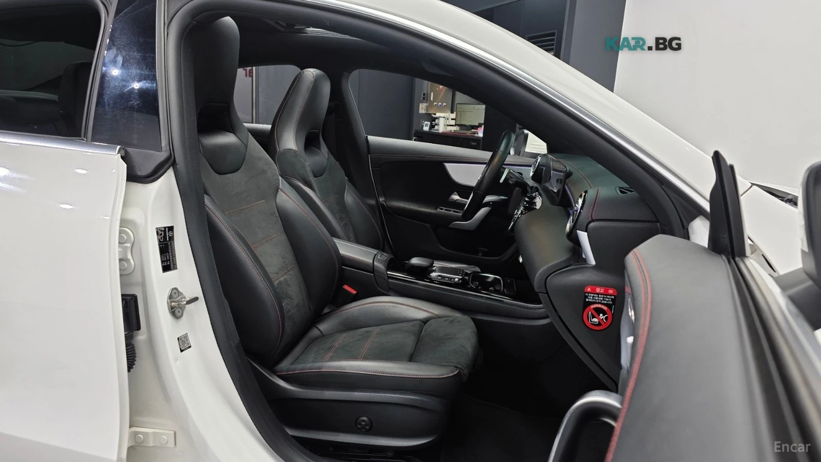 Mercedes-Benz CLA AMG* ПАМЕТ* ПОДГРЕВ* КАМЕРА* AMBIENT, снимка 11 - Автомобили и джипове - 56237889