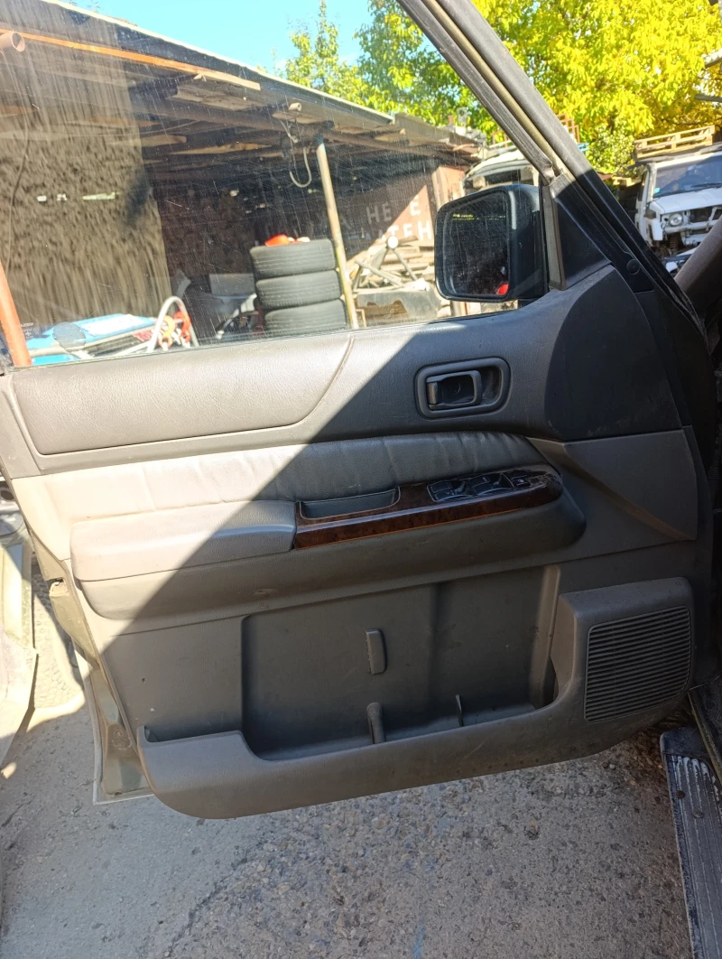 Nissan Patrol 2.8 механично ГНП, снимка 7 - Автомобили и джипове - 52185233