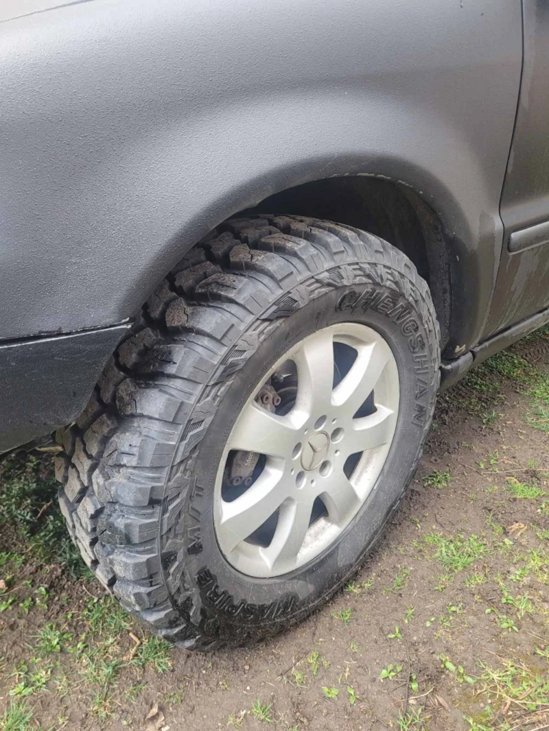 Mercedes-Benz ML 270, снимка 6 - Автомобили и джипове - 52679531