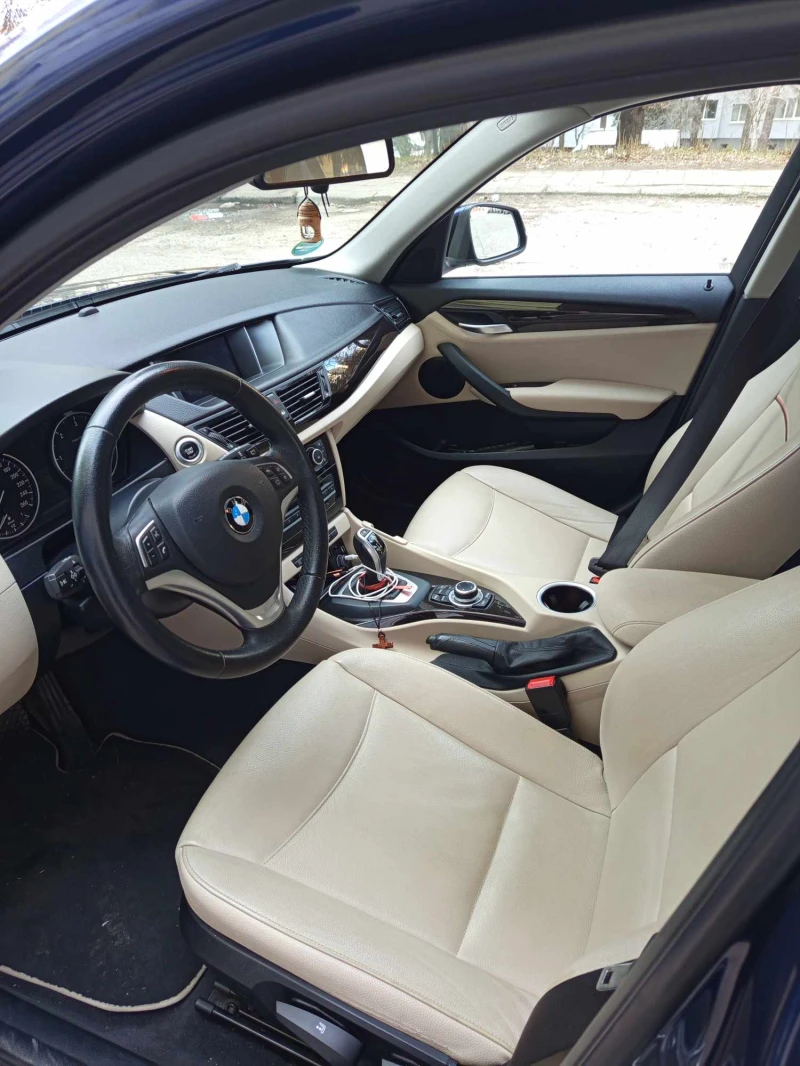 BMW X1 X-DRIEVE 2.0D 143k.s., снимка 10 - Автомобили и джипове - 53152027