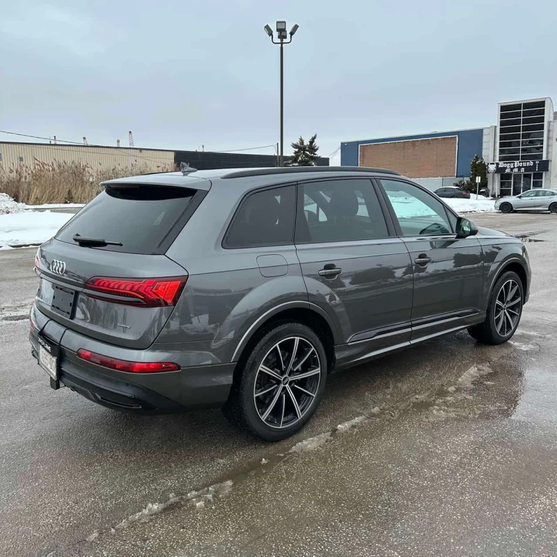 Audi Q7 Komfort  CARFAX, снимка 3 - Автомобили и джипове - 53600164