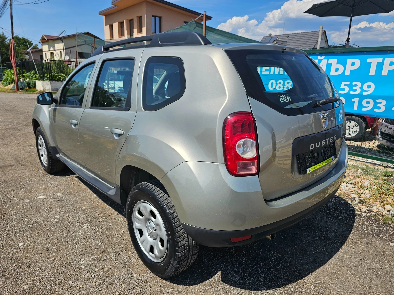 Dacia Duster 1.6i GAS 2012г - изображение 10