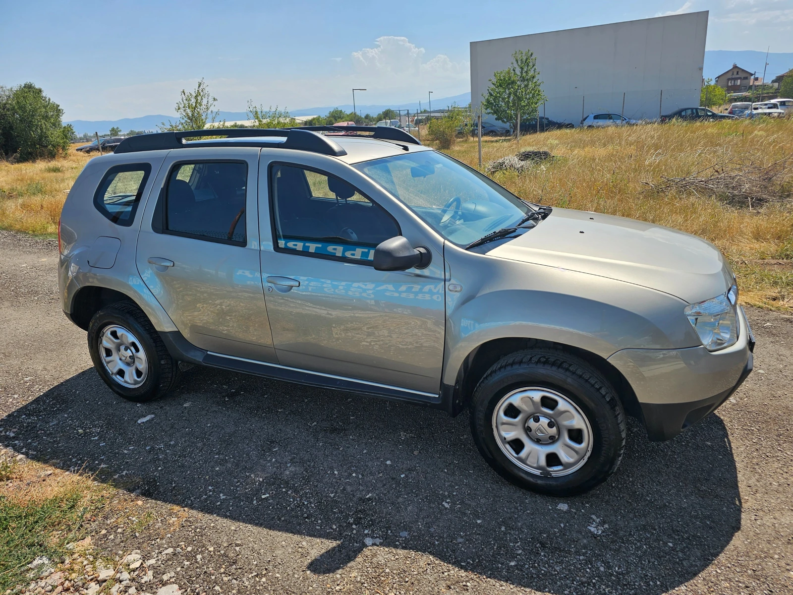 Dacia Duster 1.6i GAS 2012г - изображение 5