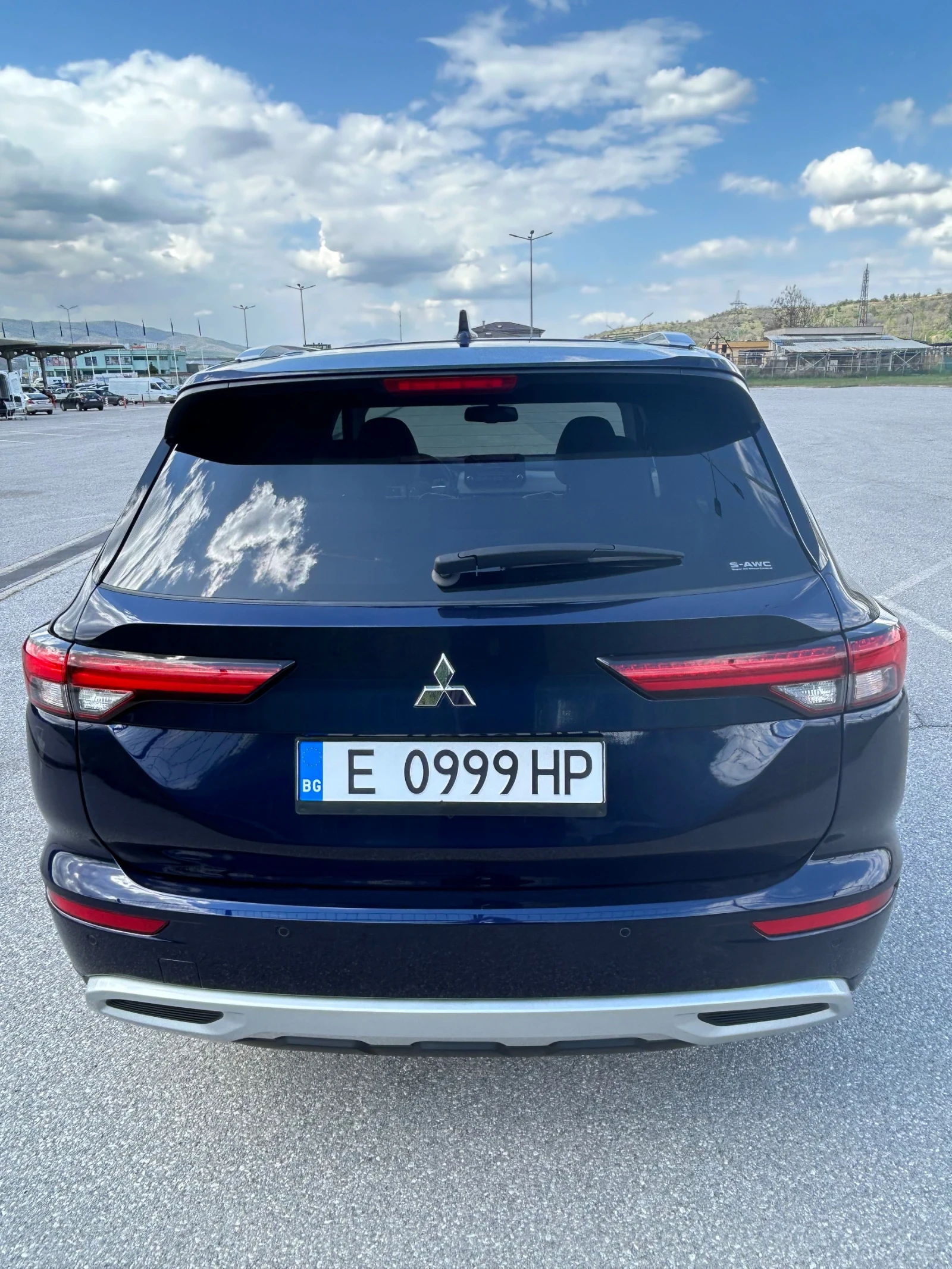 Mitsubishi Outlander Mitsubishi Outlander 4X4* ПЕРФЕКТЕН - изображение 5